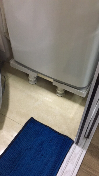 七角板洗衣机底座架放柜式大金空调底座买几支撑脚架？