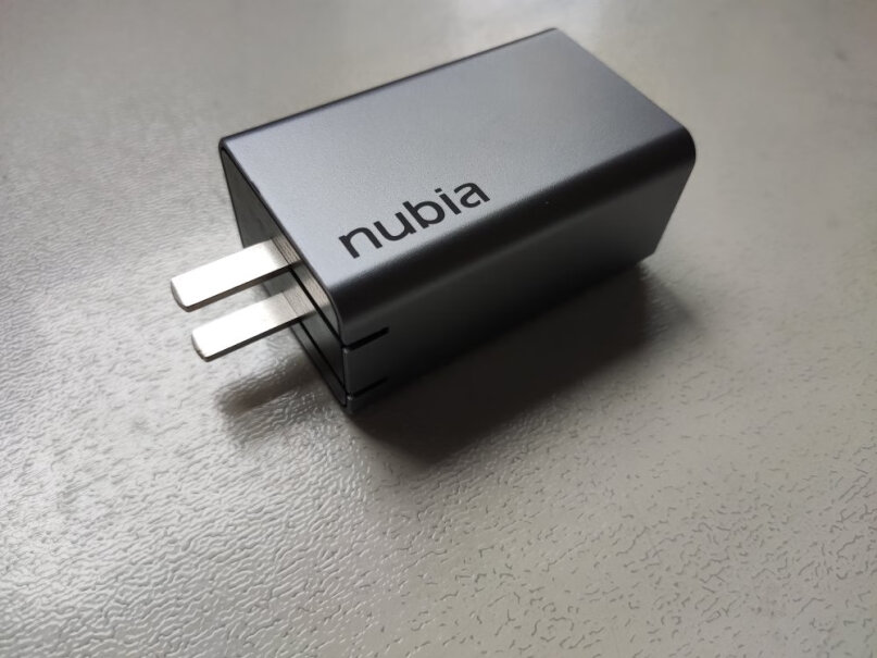 努比亚65W氮化镓充电器GaNipad可以用吗？