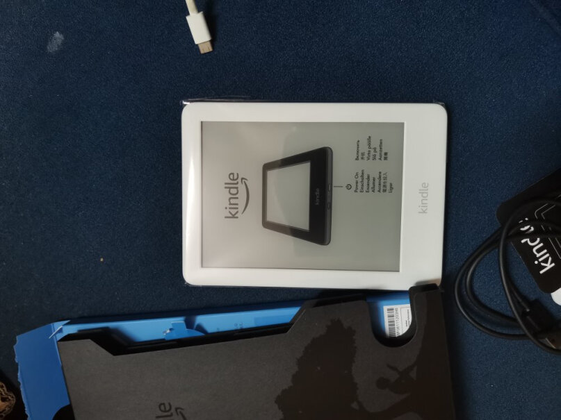 Kindle PW4 电子书墨黑WiFi 8G所有的书都要购买才能看吗？有没有免费的书啊？