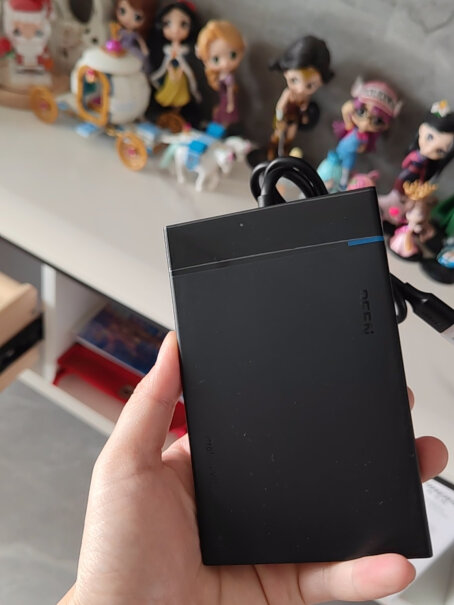 绿联移动硬盘盒USB3.0 SATA固定线2.5寸这款主控是什么芯片？