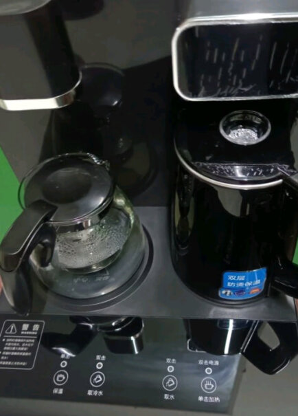 美菱茶吧机是不是塑料味道挺重的，长时间去不掉？