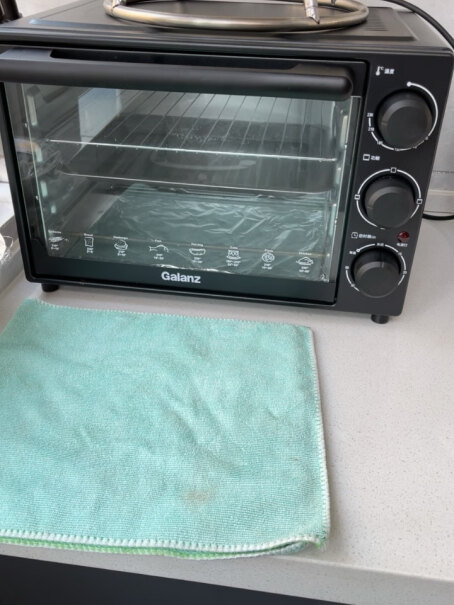 格兰仕电烤箱GalanzK1332控温大容量精准这款可以放转叉吗？