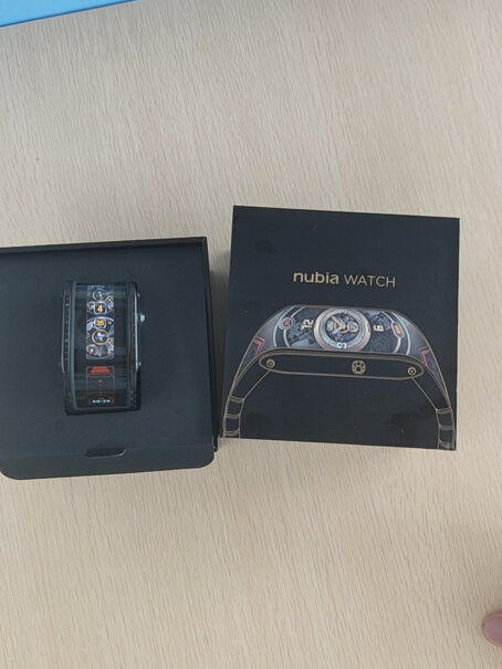 努比亚 Nubia Watch 智能手表8月底3xx是怎么做到的啊，还有吗？