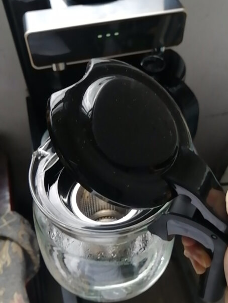 奥克斯茶吧机家用饮水机你好怎么没有水壶？