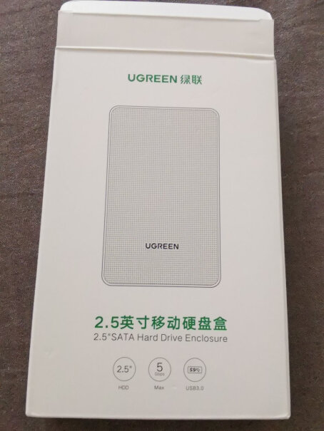 绿联移动硬盘盒USB3.0 2.5英寸黑色硬盘放进去之后还需要格式化才能用吗？