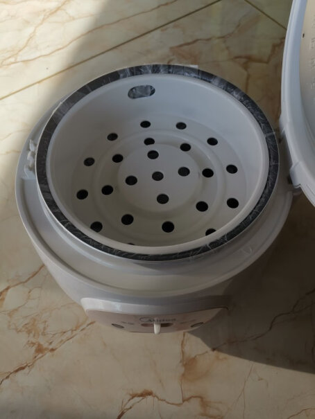 美的电饭煲可拆洗内盖有1.2L容量吗？