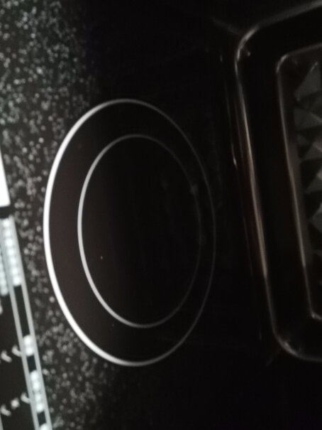 美的变频微波炉家用微烤一体机是平板的还是转盘的？