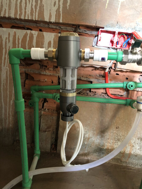 海尔前置过滤器净水器请问，反冲洗水量多吗？需要安装单独排水管吗？