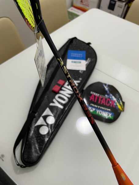 羽毛球拍尤尼克斯YONEX羽毛球拍VT-10DG进攻型35高磅单拍只选对的不选贵的,质量到底怎么样好不好？
