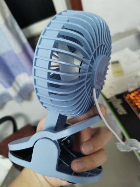 京东（JINGDONG）电风扇京东京造手持小风扇质量真的好吗,质量值得入手吗？