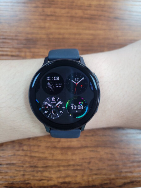 三星Galaxy Watch Active2不锈钢的边框部分用久了会出现划痕吗？