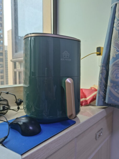 美的空气炸锅3.8L家用煎炸锅智能多功能炸桶能用洗洁精或水冲洗嘛？