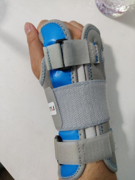 护腕日本康慕护腕手腕骨折固定夹板坑不坑人看完这个评测就知道了！使用良心测评分享。