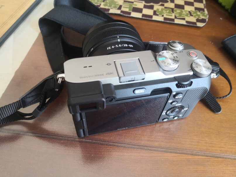 索尼Alpha 7CL 微单相机这款相机标准套装，新手适合吗？