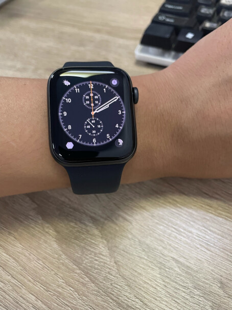 智能手表Apple Watch SE 智能手表 GPS款 40毫米米金色铝金属表壳 星光色运动型表带MKQ0评测质量好吗,应该注意哪些方面细节！