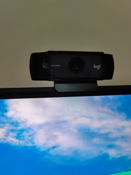 罗技C920 PRO摄像头W10下，Pro C920的官方驱动有吗？？
