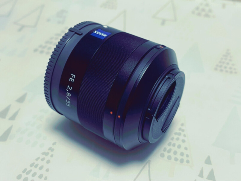 索尼Sonnar T* FE 35mm F2.8 ZA请问大家这支头适合拍人像吗？