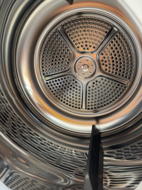 米家小米热泵式烘干机10公斤全自动家用干衣机洗衣机伴侣不接排水光用储水盒能干多少衣服，满一缸大件能撑得住？