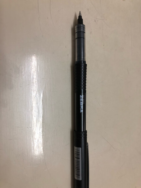 日本斑马牌银蛇直液式签字笔0.5mm子弹头中性笔怎么看还有多少墨水？