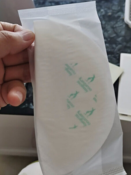 哺乳用品袋鼠妈妈防溢乳垫一次性奶垫防溢防漏纤薄透气防溢乳贴100片分析性价比质量怎么样！使用体验？