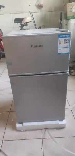 荣事达迷你冰箱小小型双门电冰箱家用宿舍冷冻冷藏节能是不是无霜？