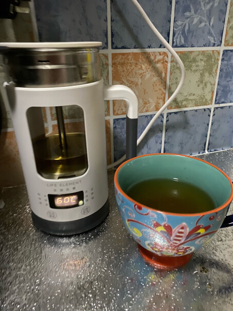 生活元素养生壶迷你煮茶器有没有塑料味到？？？
