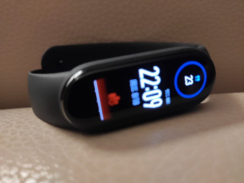 小米手环6代最近朋友都在戴安顿手表，能测血压，小米手环什么时候能做个测血压？手环还是轻便一些？