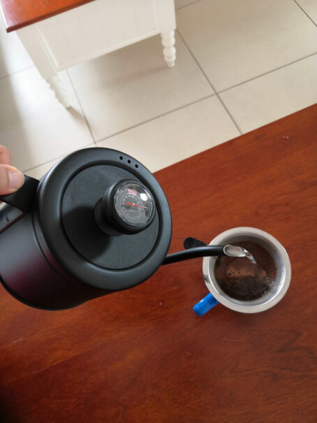 京东京造专业手冲咖啡壶这个壶手冲咖啡怎么样，好操控吗，和泰摩鱼三还有bonavita手冲壶使用体验差别大吗？