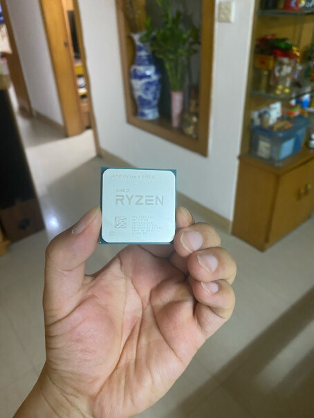 AMD 锐龙5 5600X CPU就用自带的电风扇可以用吗？主要打开网页，和看看电影和新闻。