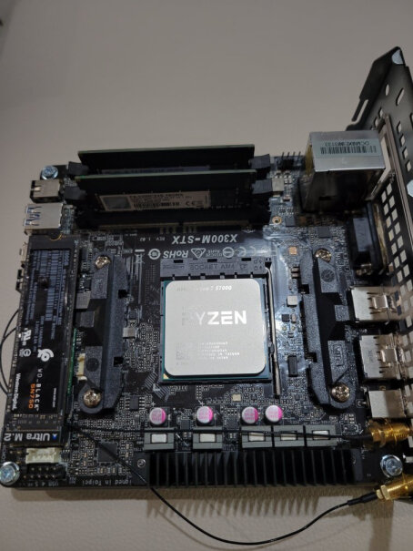 AMD锐龙55600g有时进系统黑屏 ，有时卡在登入界面好一会，进系统后发现核显驱动不能正常运行，怎么办？