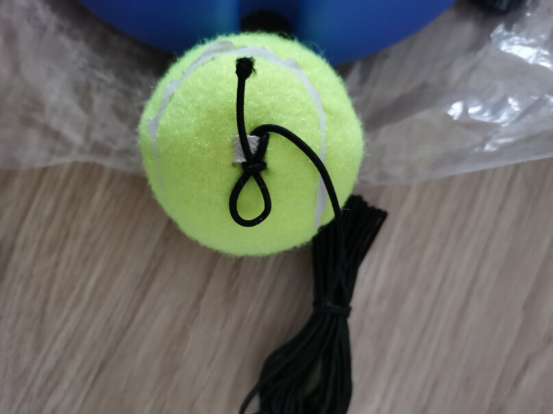 靓健网球训练器单人初学网球练习能绑在胳膊下边吗？