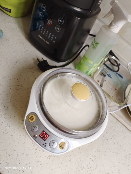 小熊酸奶机大家做出来的酸奶稀吗？我做出来的比较稀，怎么可以做稠啊，谢谢？