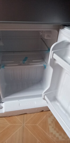 荣事达迷你冰箱小小型双门电冰箱家用宿舍冷冻冷藏节能多少功率的？