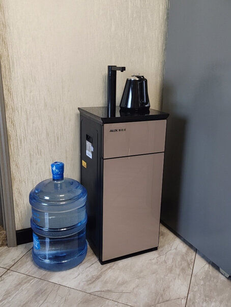 茶吧机奥克斯茶吧机家用多功能智能温热型立式饮水机告诉你哪款性价比高,哪个值得买！