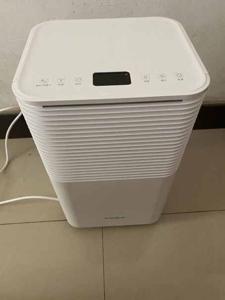 松京抽湿除湿机家用轻音12升机器的声音大不大？