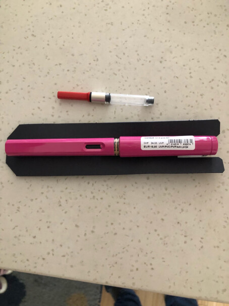 凌美LAMY钢笔safari狩猎系列你好，这个笔芯用完可以吸墨吗？