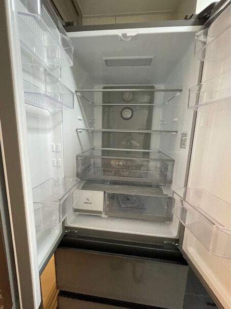 容声Ronshen319升变频一级能效法式多门四门冰箱家用风冷无霜超薄大容量BCD-319WD11M上面结冰怎么回事儿，你们都是上面调到多少度，谢谢？