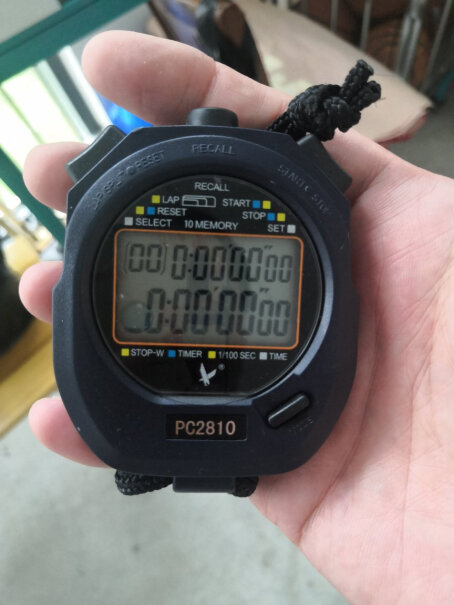 天福秒表裁判计时器多功能厨房闹钟送电池吗。。