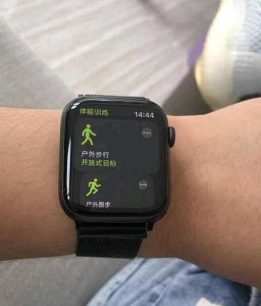 苹果Watch S3 商务灰蓝牙手表安卓可以连接吗？