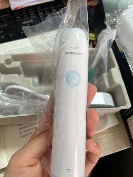 飞利浦电动牙刷充电式成人声波震动米白色电动牙刷HX3216用得舒服吗各位？