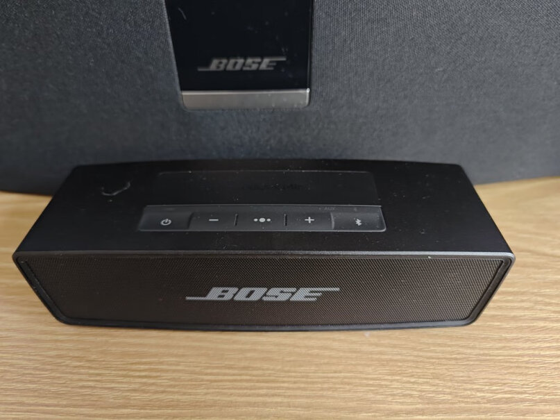 Bose435910这个和bose小水壶比起来哪个好点？