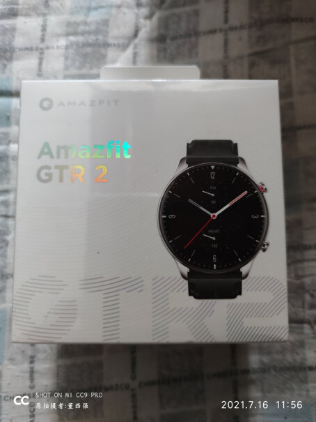 Amazfit GTS 2 运动手表玻璃镜面很容易花是真的吗？