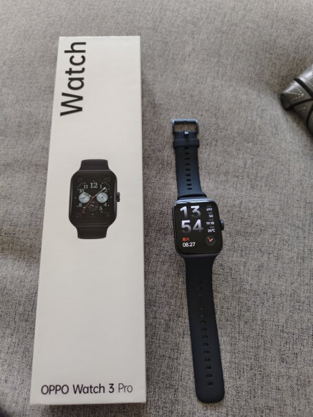 OPPO Watch 3 Pro 铂黑 全智能手表 男女运动手表 电话手表 适用iOS安卓鸿蒙手机系可以看小吗？