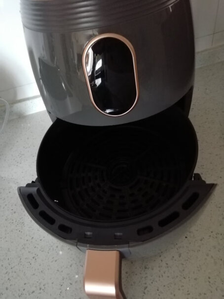 苏泊尔空气炸锅家用6L大容量智能电炸锅无油低脂煎炸烤什么需要加水？
