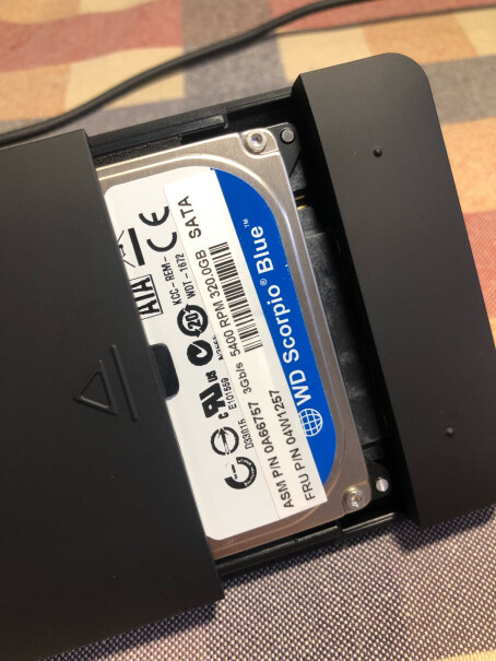 绿联移动硬盘盒USB3.0 2.5英寸黑色￼￼朗科（Netac）N5S系列 60G SATA3固态硬盘(NT-60N5S)这个固态硬盘能用吗？