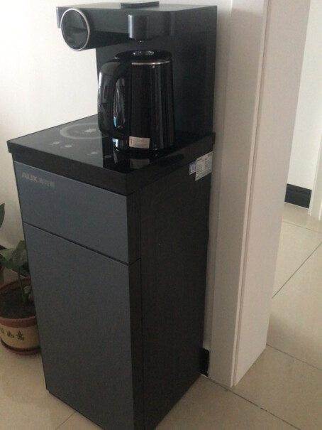 奥克斯茶吧机家用多功能智能遥控温热型立式饮水机有黑色的吗？多钱？