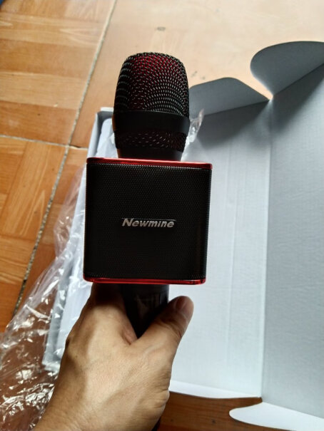 纽曼 MC10 无线麦克风套装连上蓝牙能用话筒唱歌吗？