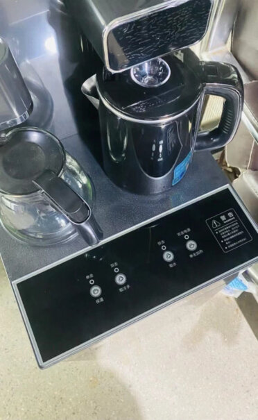 美菱茶吧机停电了可以放水出来吗？