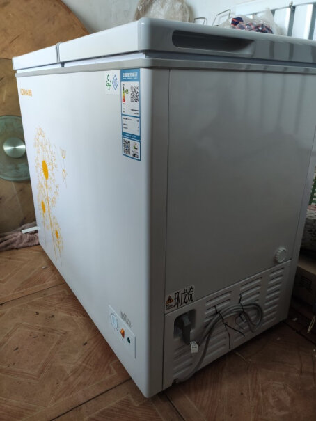 康佳178升双温双箱小冰柜大家排水口的塞子怎么取出来呢？