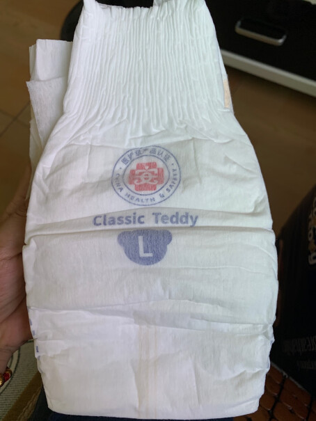 精典泰迪纸尿裤L码52片新生婴儿尿不湿超薄透气拉拉裤这个多厚？